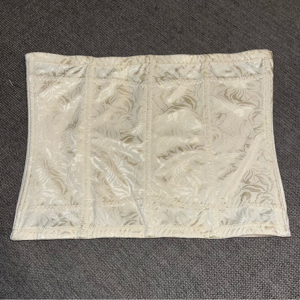 Maidenform waist trainer corset, creme beige color, hook & eye closure, size 2X